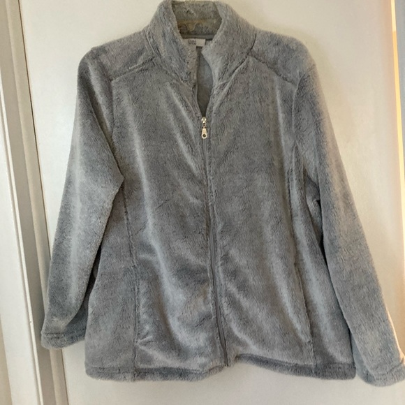 croft & barrow Jackets & Blazers - NWOT Fuzzy Zip Up Light Grey Croft & Barrow Petite XL